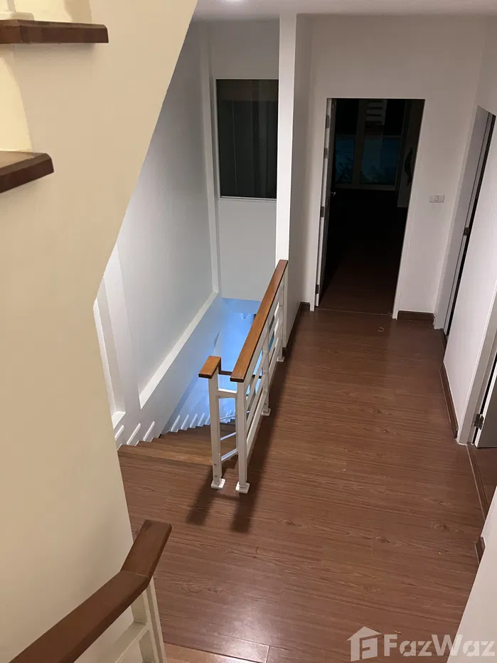 picture 2 Bedroom Townhouse for sale at Baan Klang Muang Sathorn-Taksin 2 - 7/9