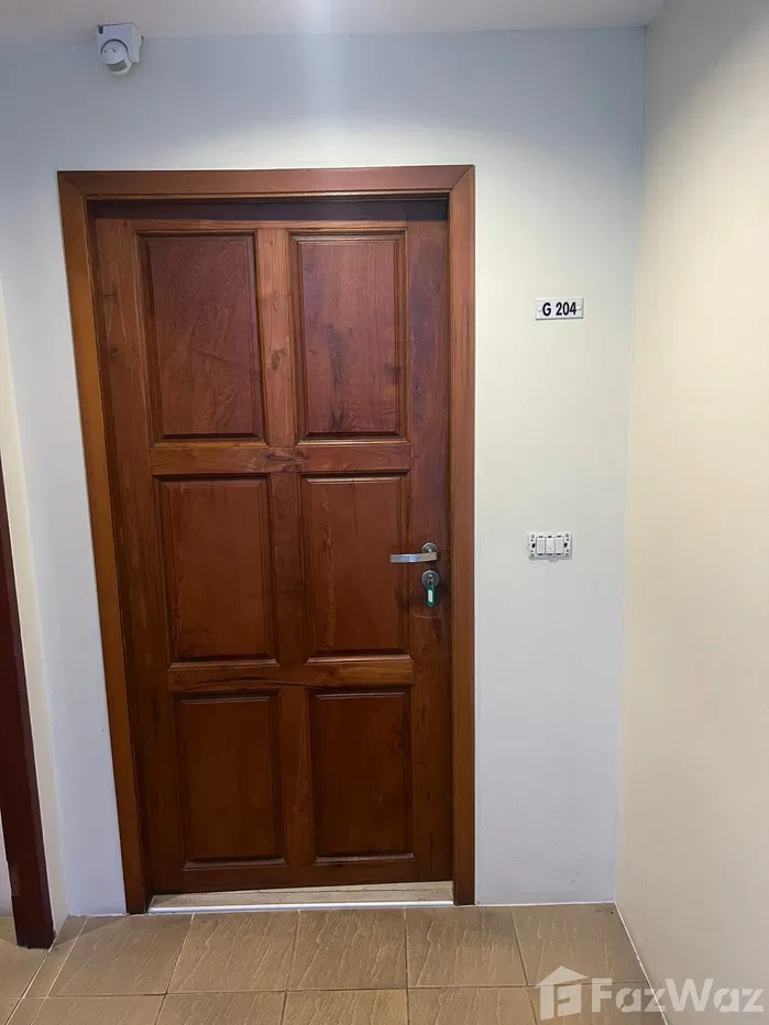 picture Large 2 Bedroom Condo for sale - 2/21