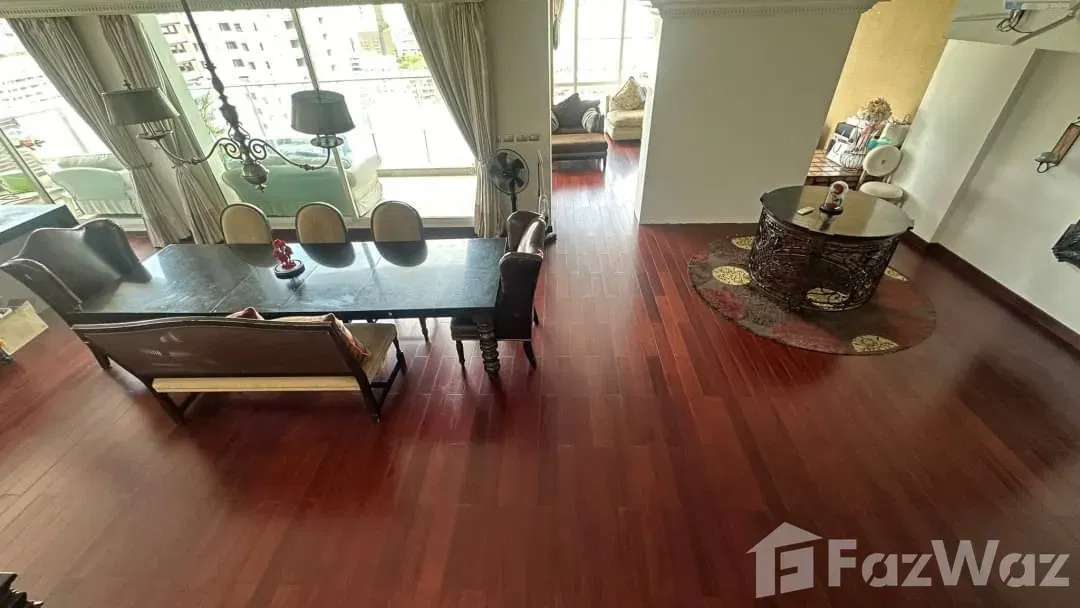 picture Duplex for sale at Le Rafine 31 - 9/19