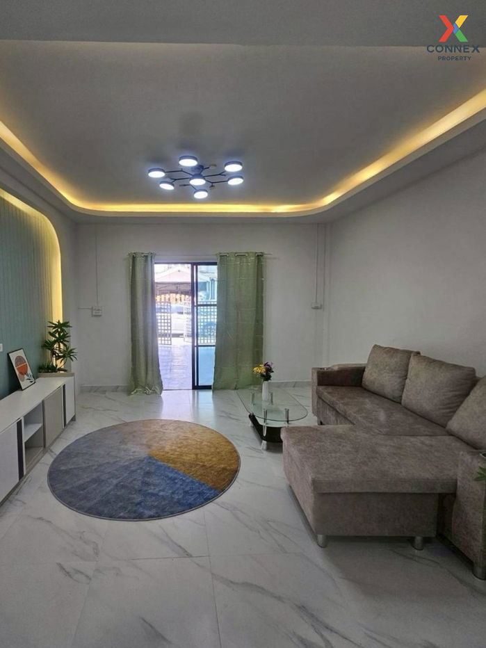 picture For Sale Townhouse/Townhome  , Baan Manawadee , Bang Khu Rat , Bang Bua Thong , Nonthaburi , CX-114926 ✅ Live chat with us ADD LINE @connexproperty ✅  - 10/12
