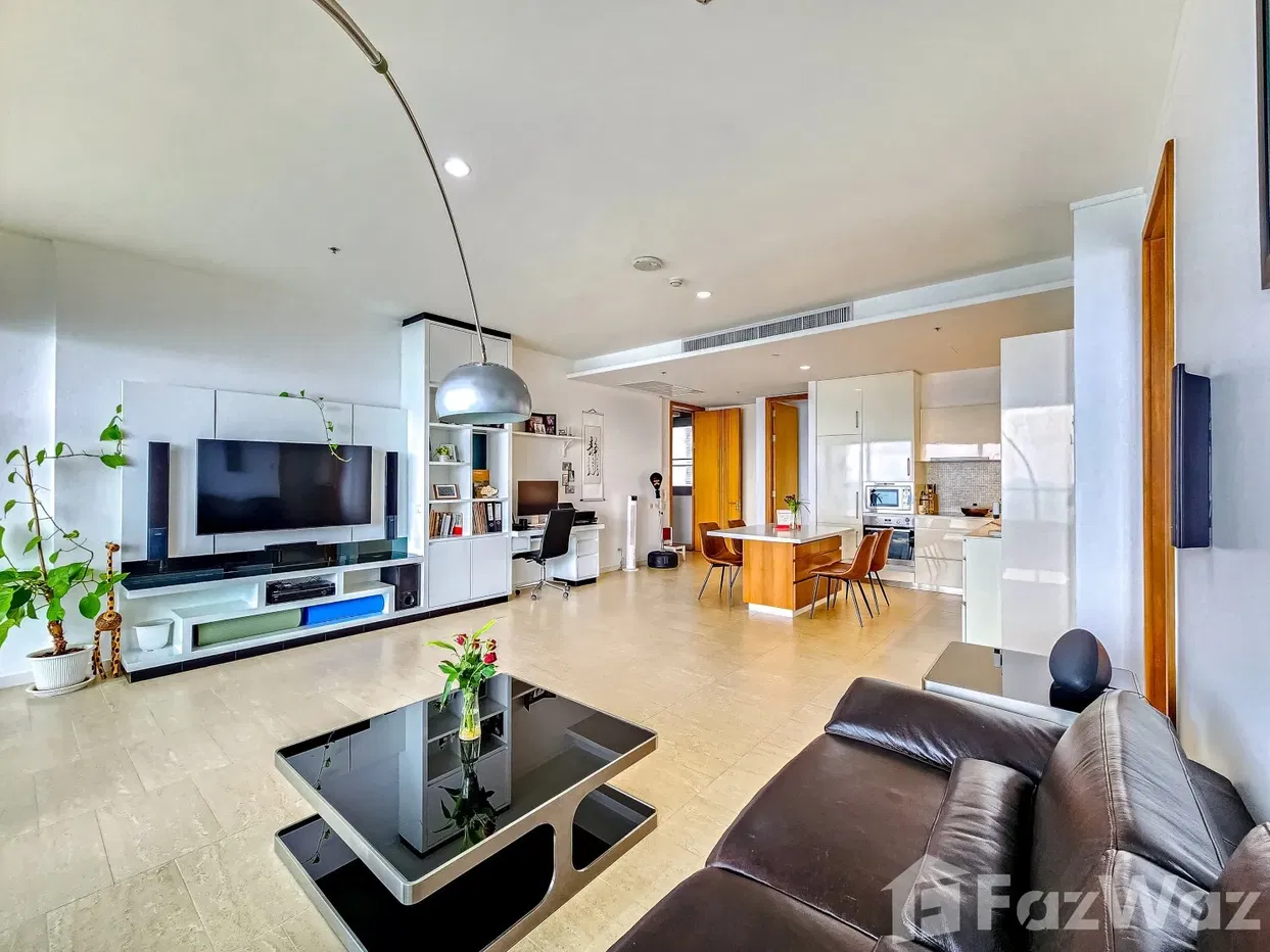 picture Luxurious 2 bed condo with stunning sea views at Northpoint - 1/18