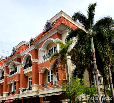 Townhouses for rent Bangkok Arts&Crafts College : 3 Bedroom Townhouse for rent at Casa City Ladprao