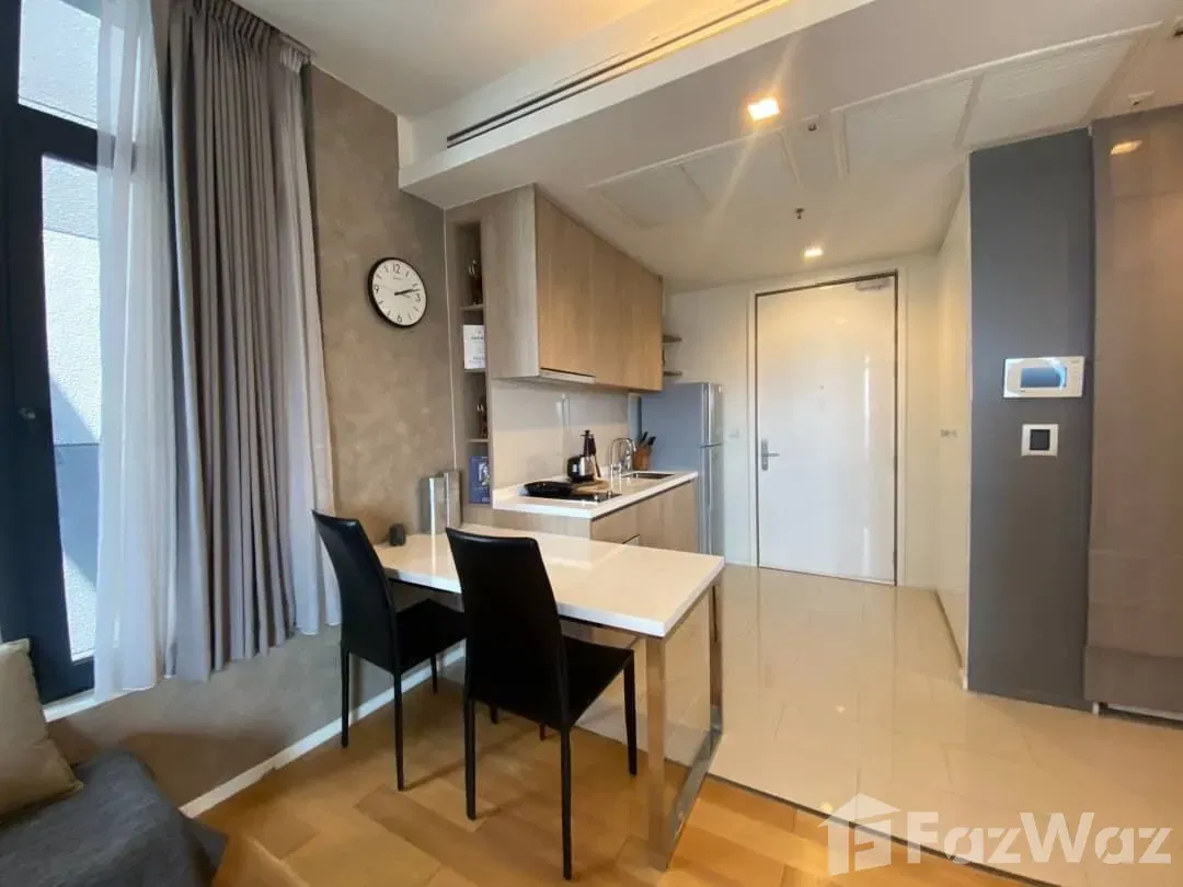 picture 1 bedroom high floor - 8/15