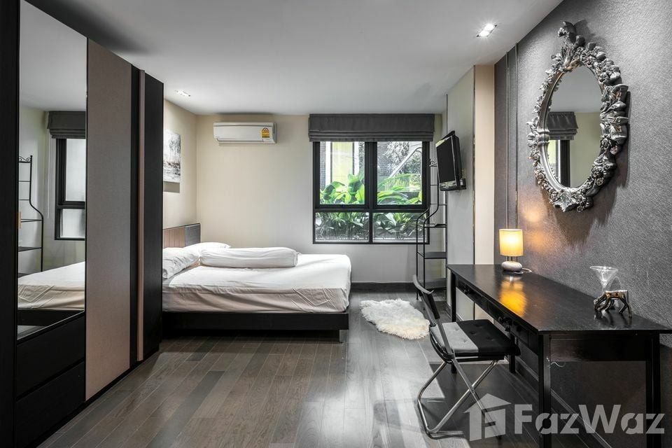 picture a-lifetime opportunity. "Unwind in the Mirage Sukhumvit 27: Paradise Lost, Paradise Found" - 1/12