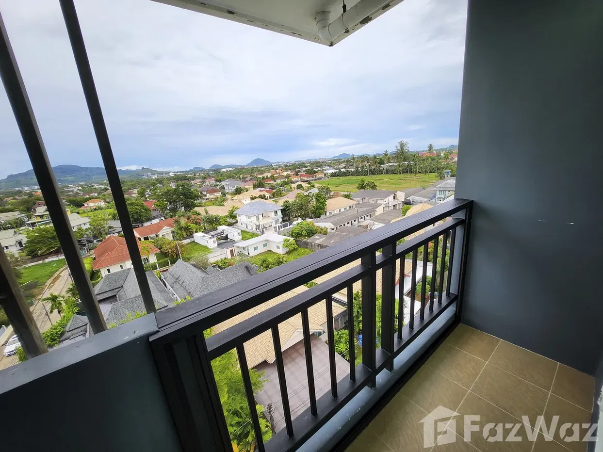 picture THE BEST 2 bedroom penthouse TOP floor CORNER Unit - 21/29