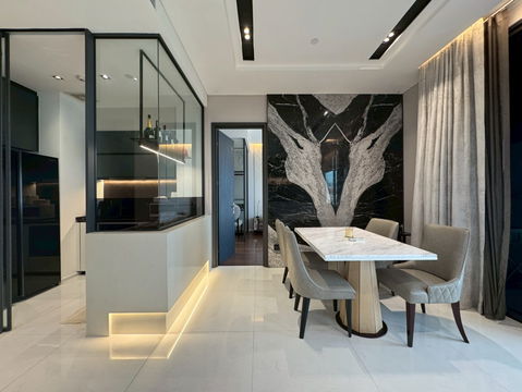 The Bangkok Thonglor 2 bedrooms NICE DECORATION READY TO MOVE IN