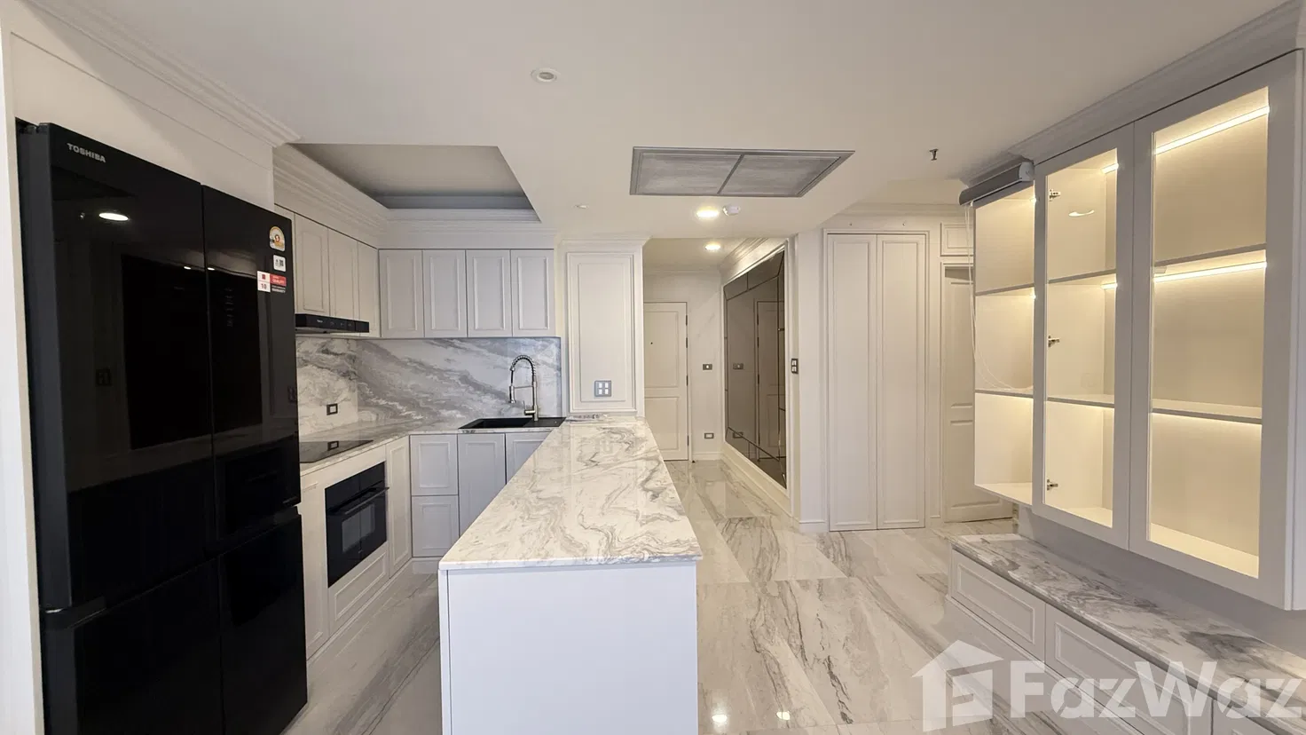 picture Two Bedrooms Condo For Sale & Rent - 8/28