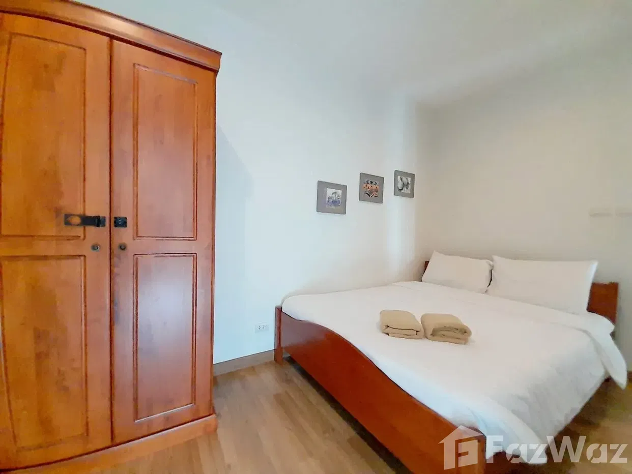 picture Spacious Corner Condo | 2 Bedrooms, 2 Bathrooms with Balcony 5653043 - 8/17