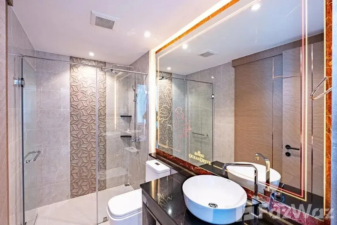 picture Brand new 20th-floor condo at The Riviera Ocean Drive - 10/22