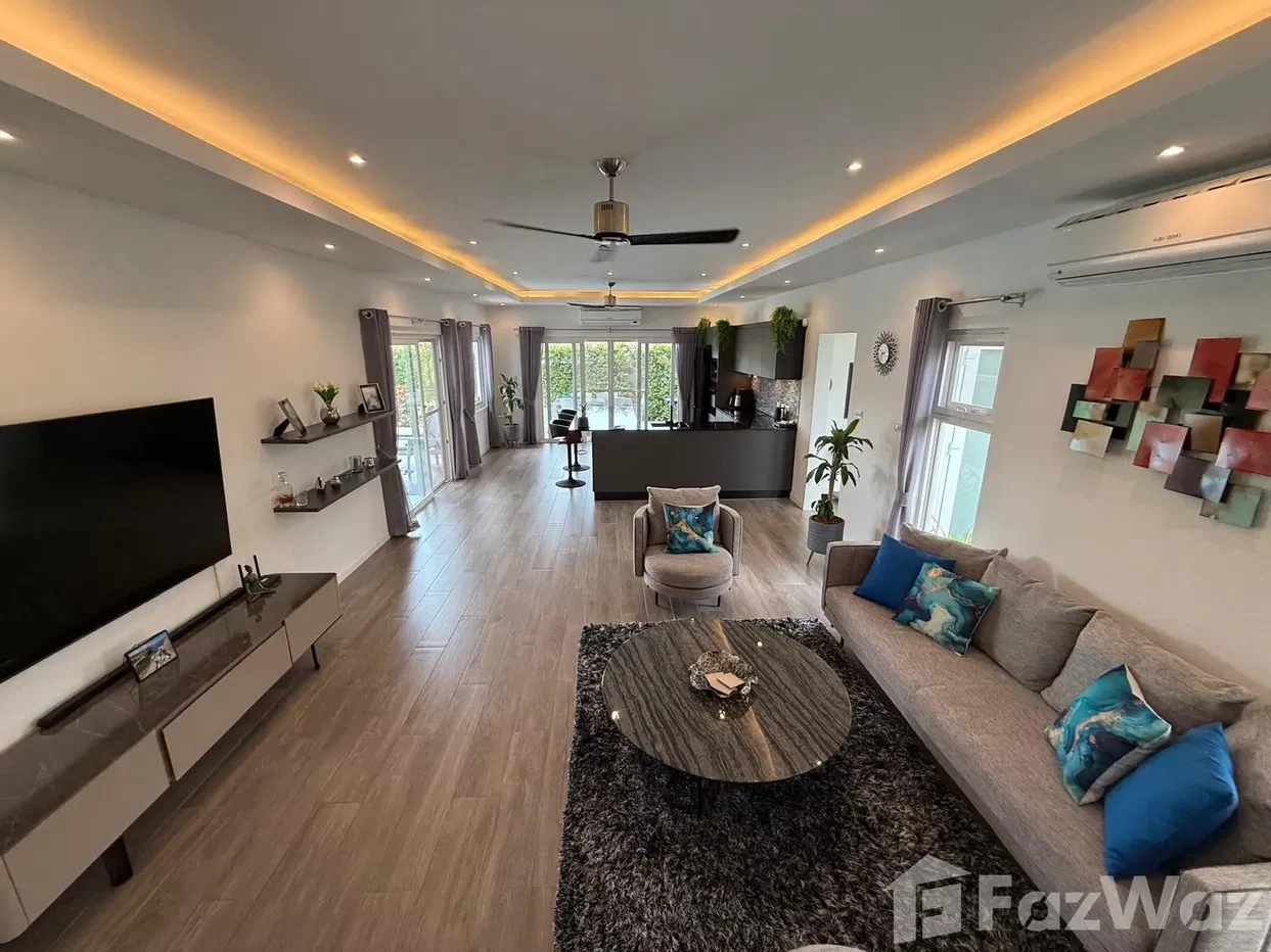 picture Spacious 3 bed 2 bath Home with Scenic Views and Privacy - 26/50