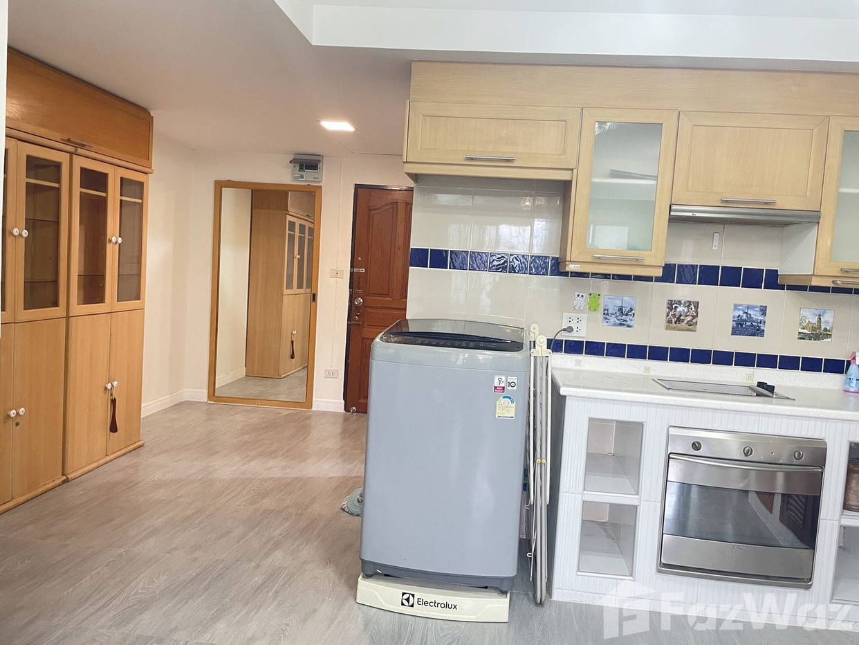 picture 2 Bedrooms Condo for Rent at Central Ratchayothin Park - 4/12