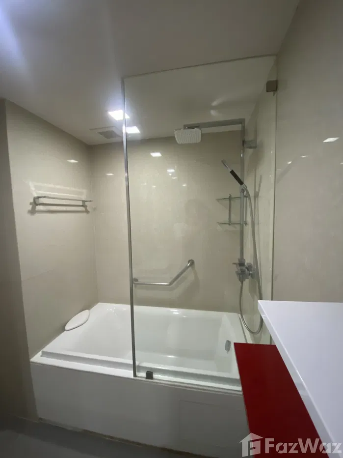 picture - 1 Bed 1 Bath 6th floor - 5/8