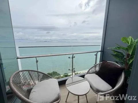 Super Luxury Beachfront Condo