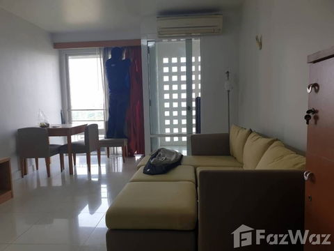1 Bedroom, 2 Bathrooms