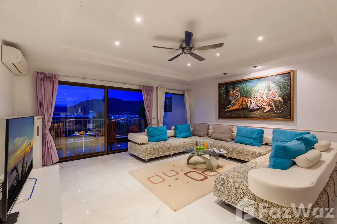picture Stunning seaview townhouse with shared pool and garden. - 7/30