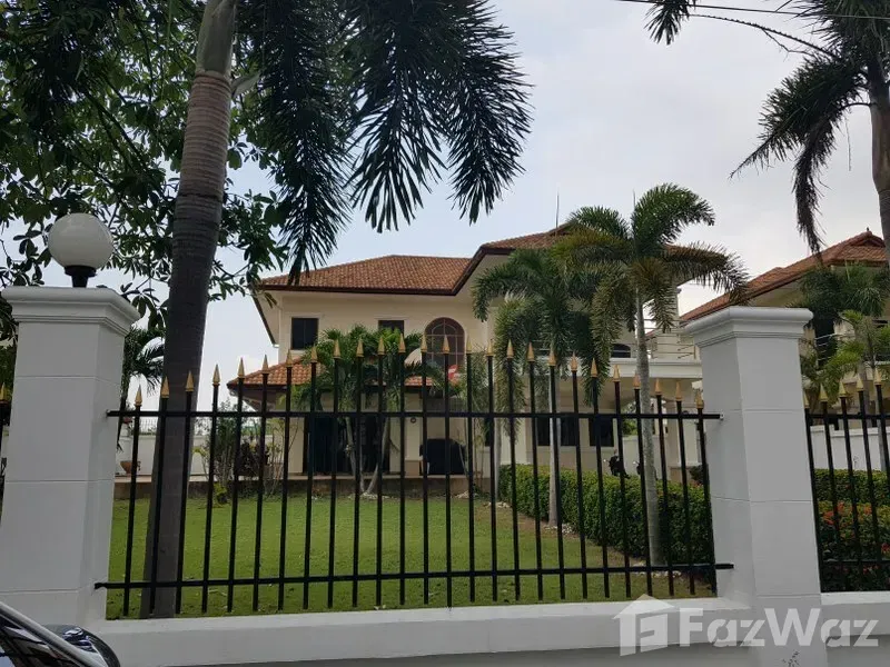 picture 4 Bedroom Villa for sale at Lakeside Court - 15/48