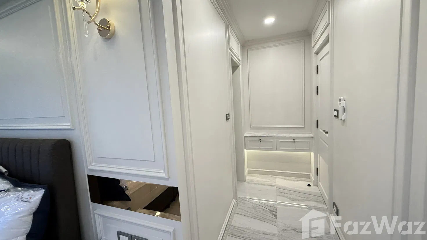 picture Two Bedrooms Condo For Sale & Rent - 19/28