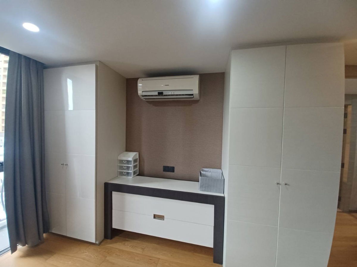 picture Condo for rent: Klass Condo Langsuan  - 8/13