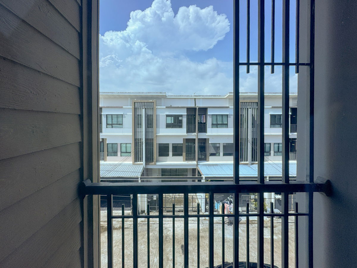 picture Patio Watcharapol-Ramintra Townhome (19.3 sq wah) 4 bedrooms, 3 bathrooms, near Watcharapol Intersection - 17/36