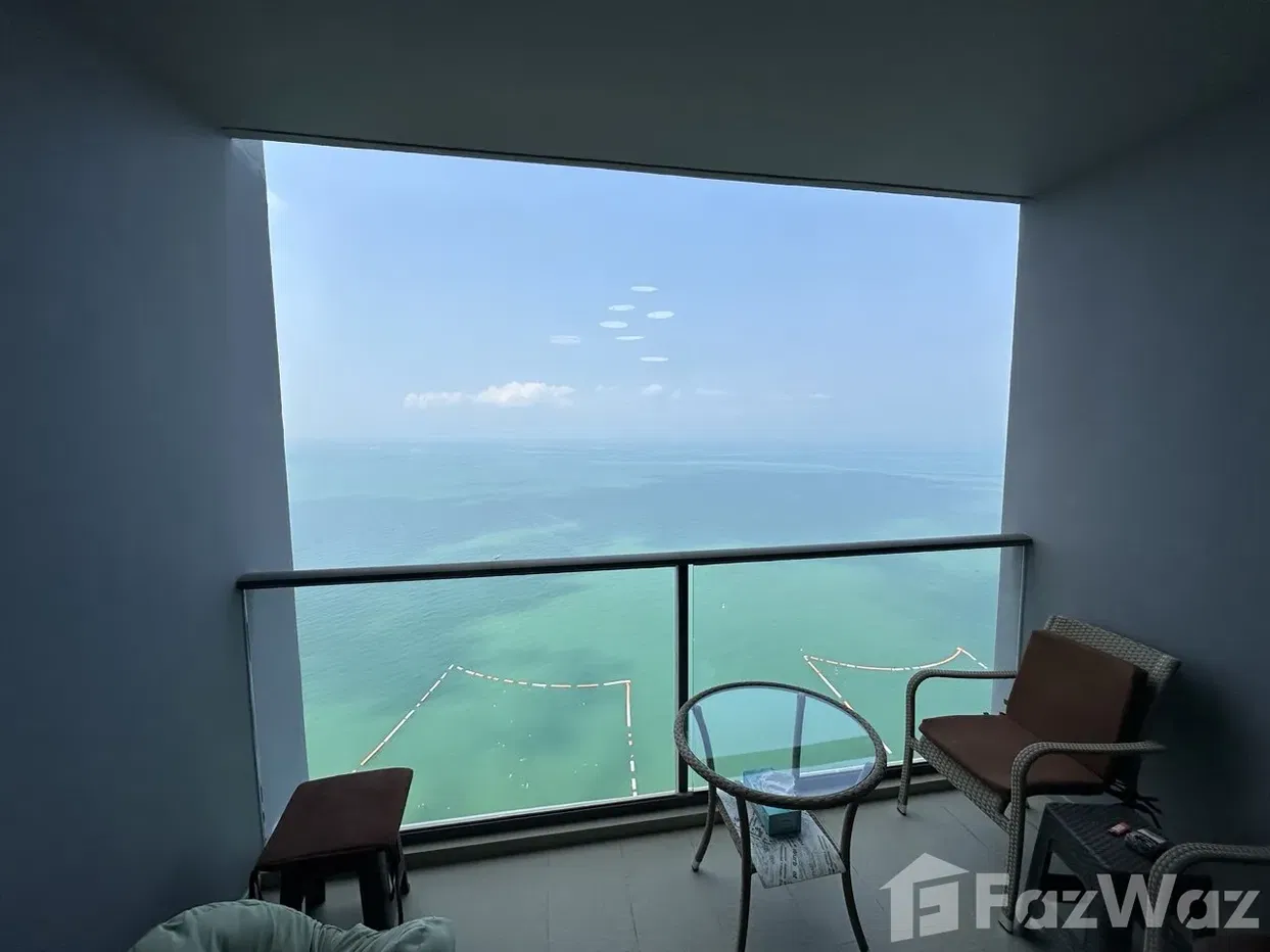 picture Beachfront Apartment with Stunning 37th-Floor Sea Vie - 7/8