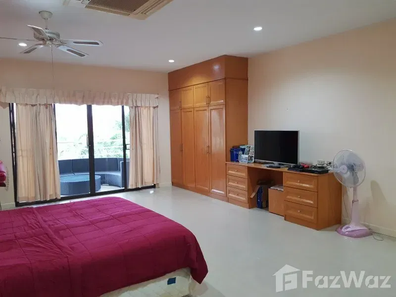 picture 4 Bedroom Villa for sale at Lakeside Court - 38/48