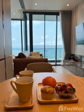 Luxury beachfront condo for rent