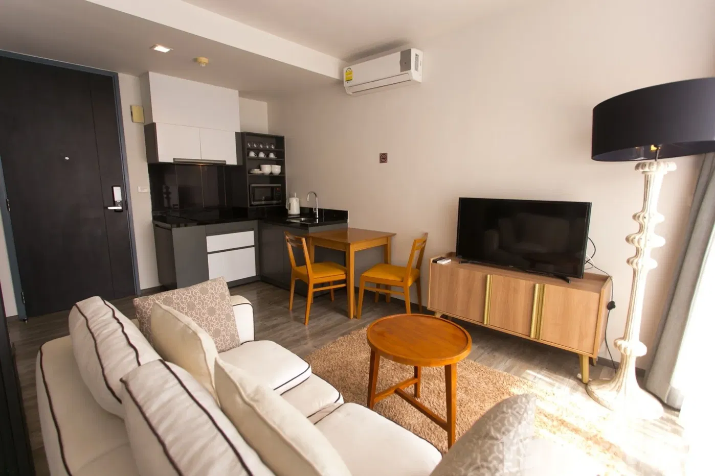 picture 1 Bedroom Condo for rent at The Deck Patong 1666420 - 2/10