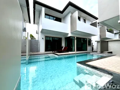 Houses for sale Chao Fah Tawan Tok Road Phuket : Newly built resort village (complex 8 villa-3bed) in Chalong