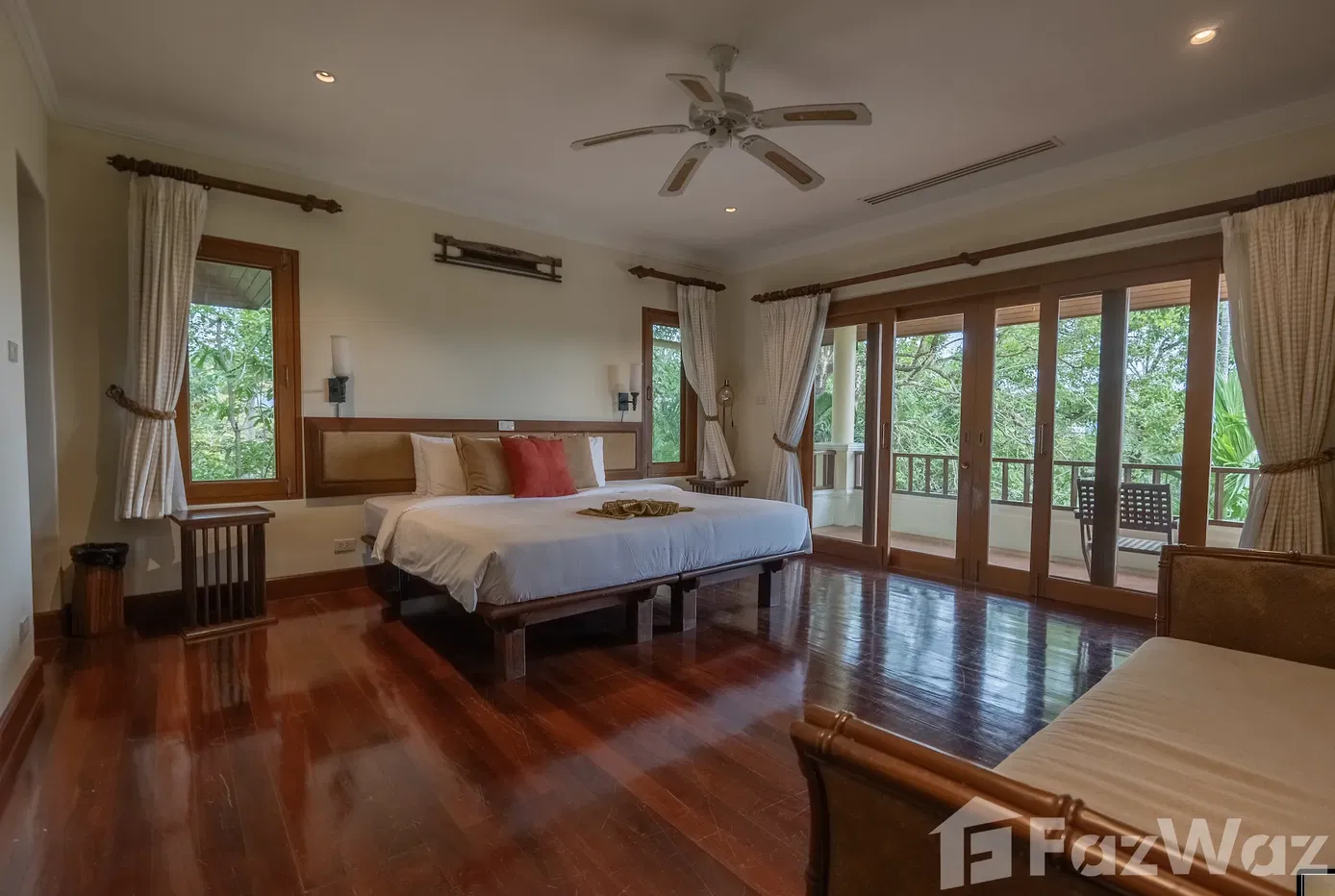 picture 5 Bedroom villa at Lakewood - 19/26