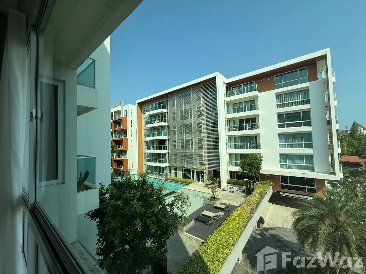 picture Newly Renovate 3 bedroom Condo at The Breeze - 33/39