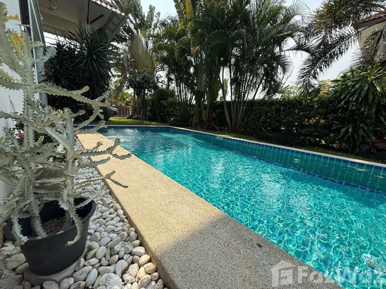picture reduced! 4 Bedroom Villa at Royal Garden - 3/47