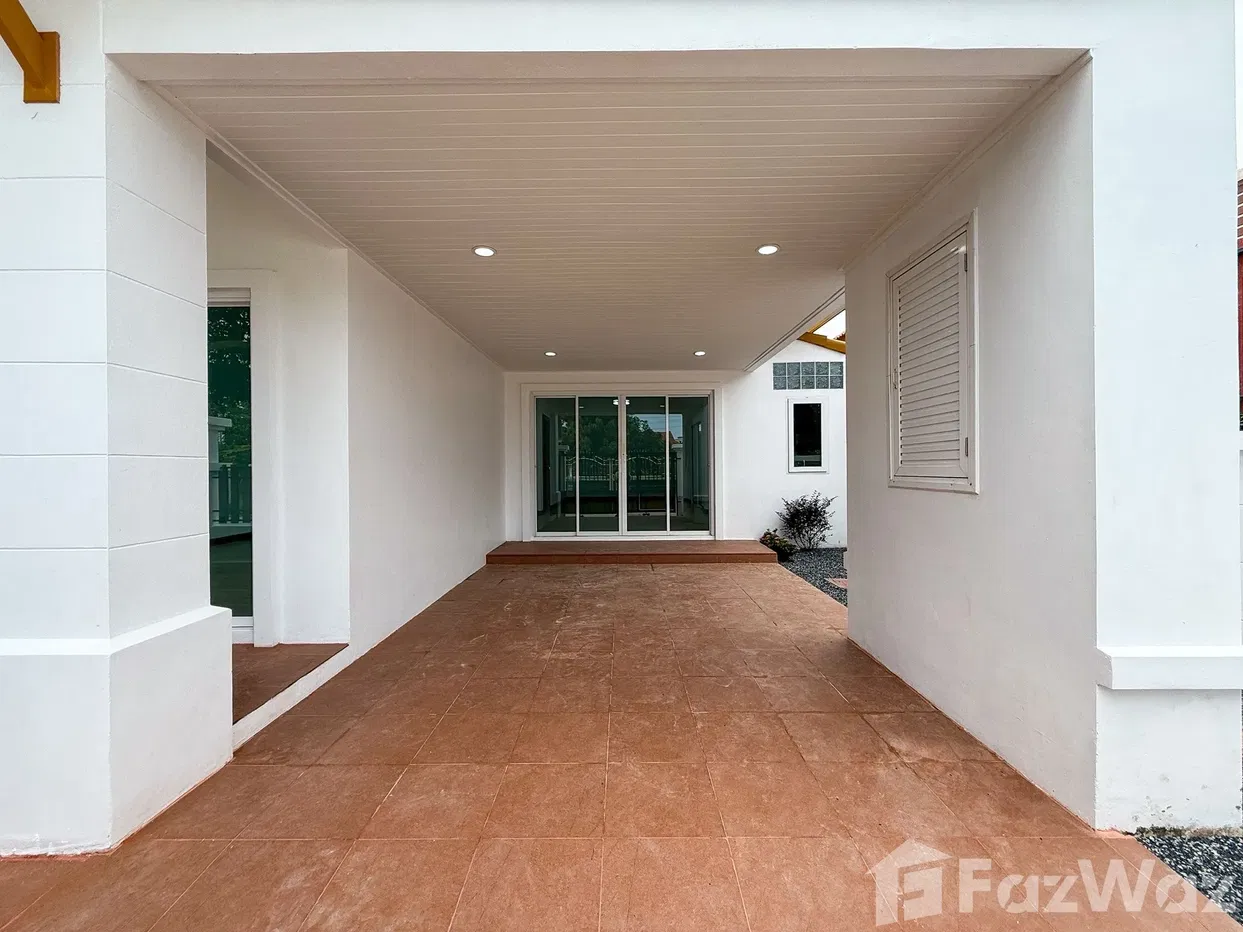 picture Newly Renovated House - 4/20
