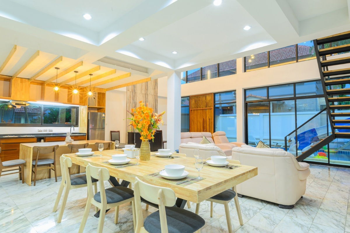 รูป  Luxury Pool Villa For rent near jomtien beach - รูปที่ 4/13