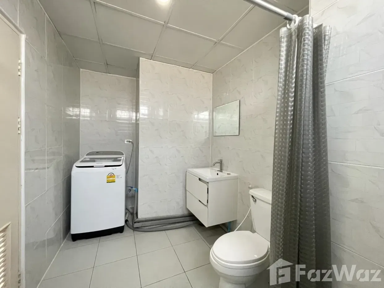 picture MODERN, LARGE, GOOD LOCATION - 12/14