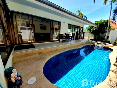 Houses for rent Pattaya : 3 Bedroom Villa for rent at Adare Gardens 2