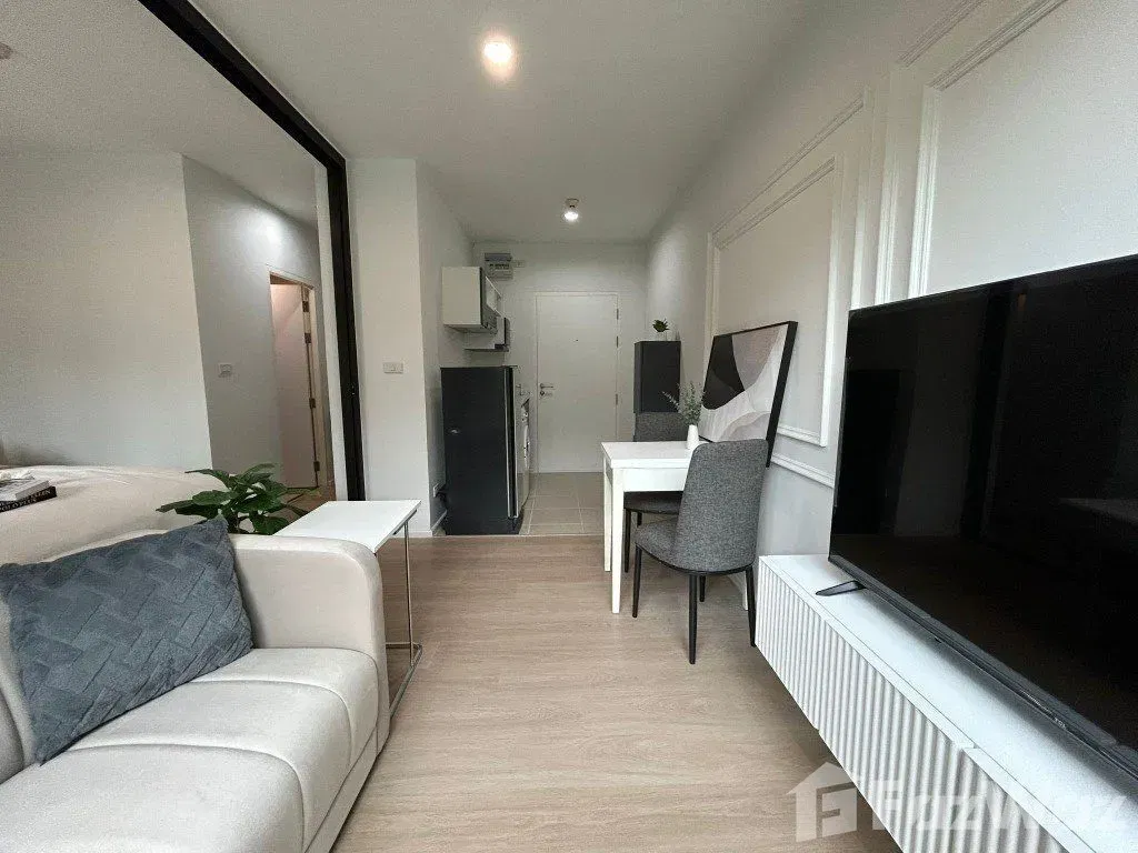 picture 1 bedroom condo at Zcape X2 - 6/22