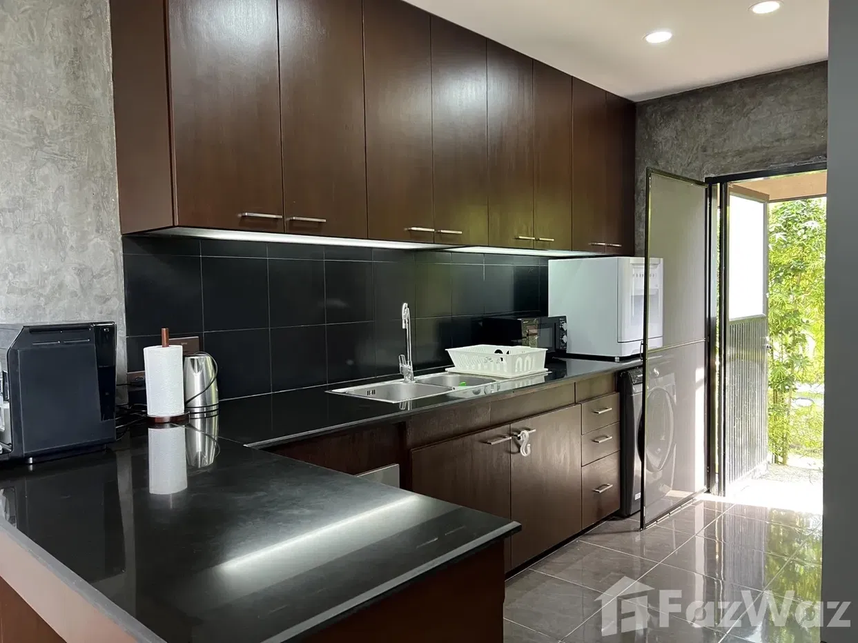 picture Renovated 4 Bedroom Lakefront Villa in Casa Sakoo - 10/24