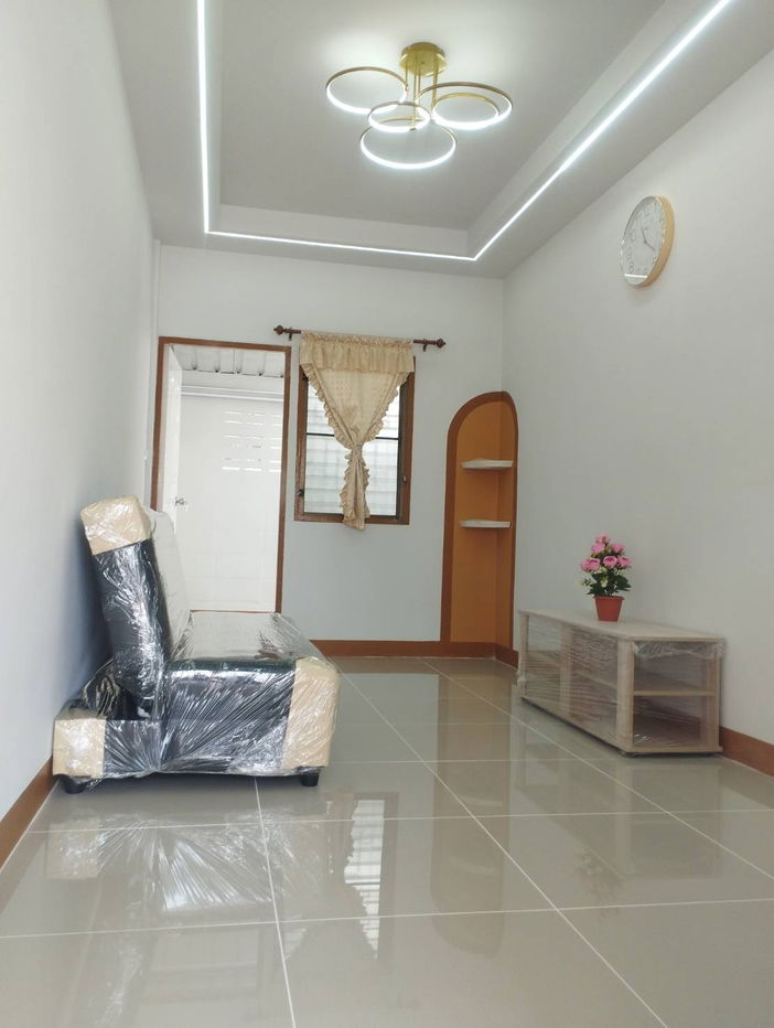 picture Town House near Lamphun Industrial Estate - 4/15