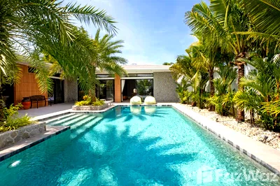 Houses for sale Phuket : 4 Bedroom Villa for sale in Rawai, Phuket