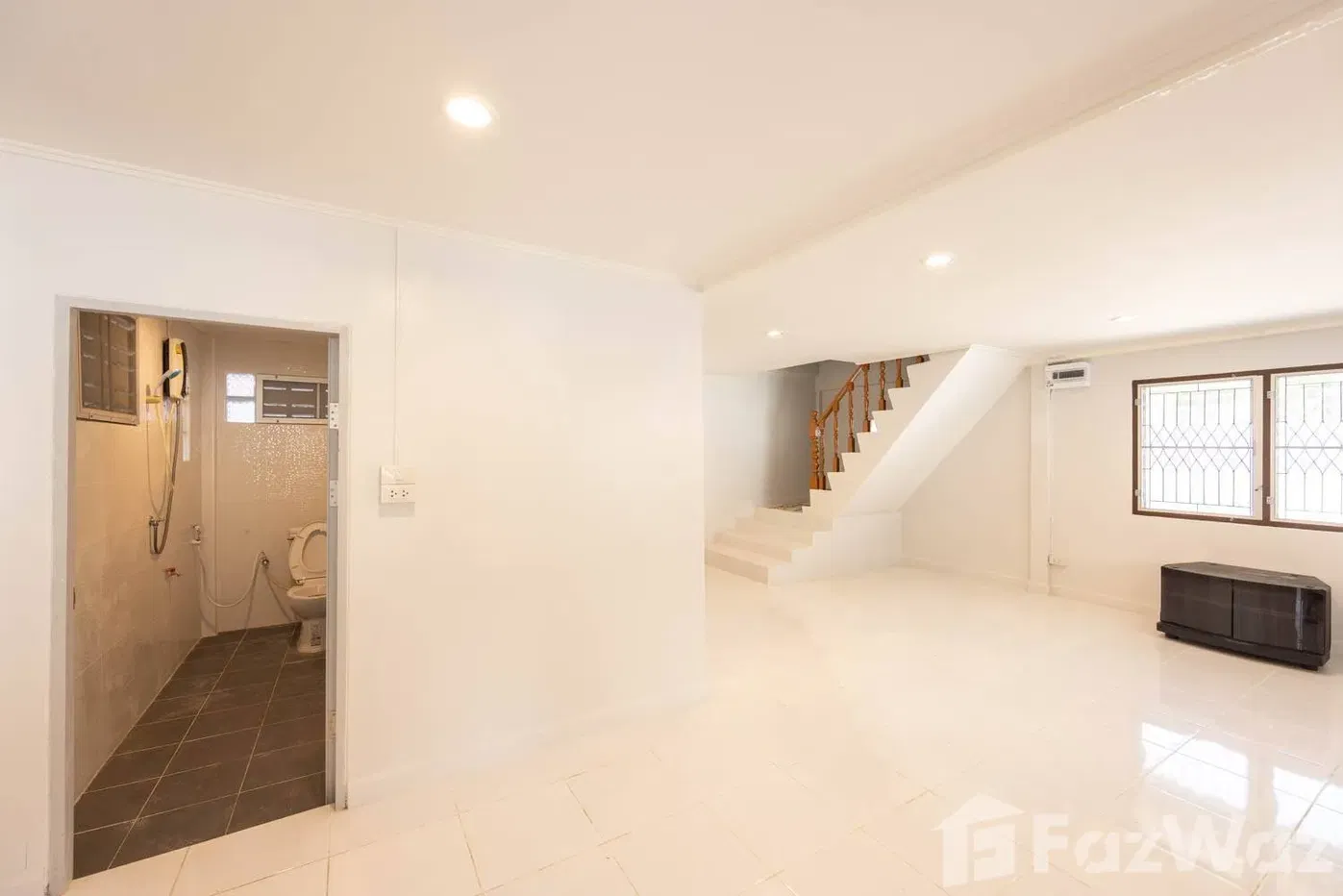 picture 2 Bedroom House for sale in Khlong Tan Nuea, Bangkok - 5/12