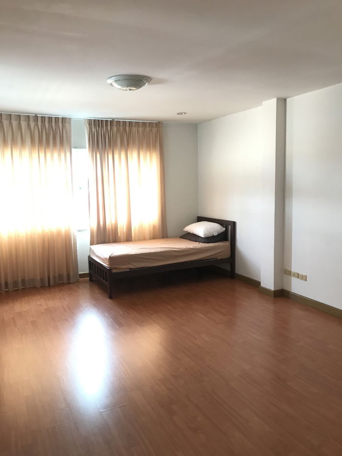 picture For Rent at 3-storey house, Soi Pracharat Bamphen 26 - 14/15