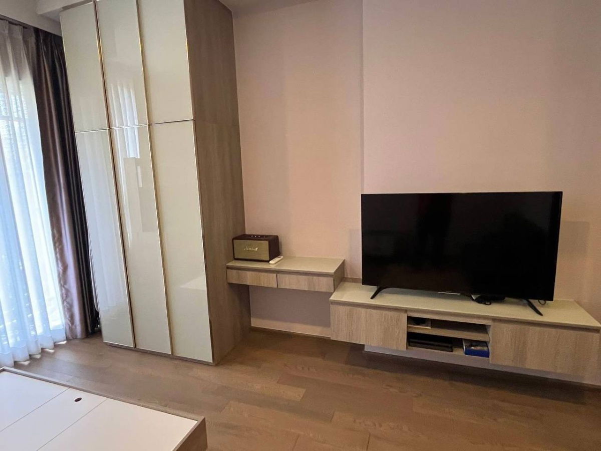 picture Park Origin Phayathai【𝐒𝐄𝐋𝐋】🔥Perfect elegance, warm colors, high quality furniture🔥 Contact Line ID: @hacondo - 5/9