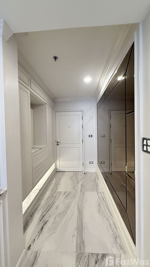 picture Two Bedrooms Condo For Sale & Rent - 11/28