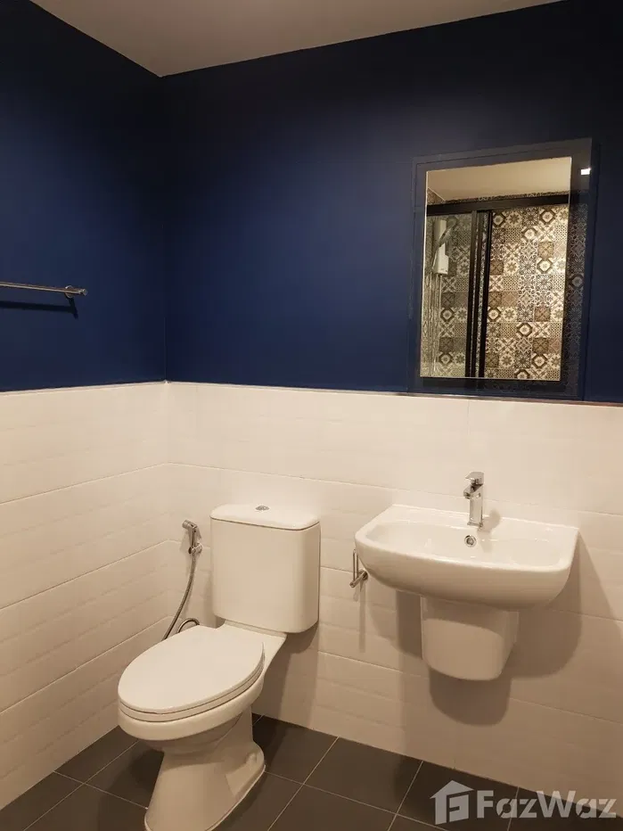 picture The Base Central Phuket Condominium - 7/10