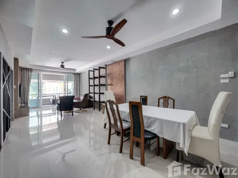 3 Bed Duplex Pet Friendly Nana BTS