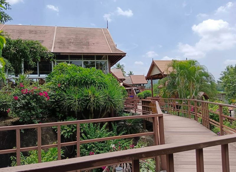picture Land for sale with buildings, restaurant business, Ban Nong Kla, Mueang Chonburi - 3/16