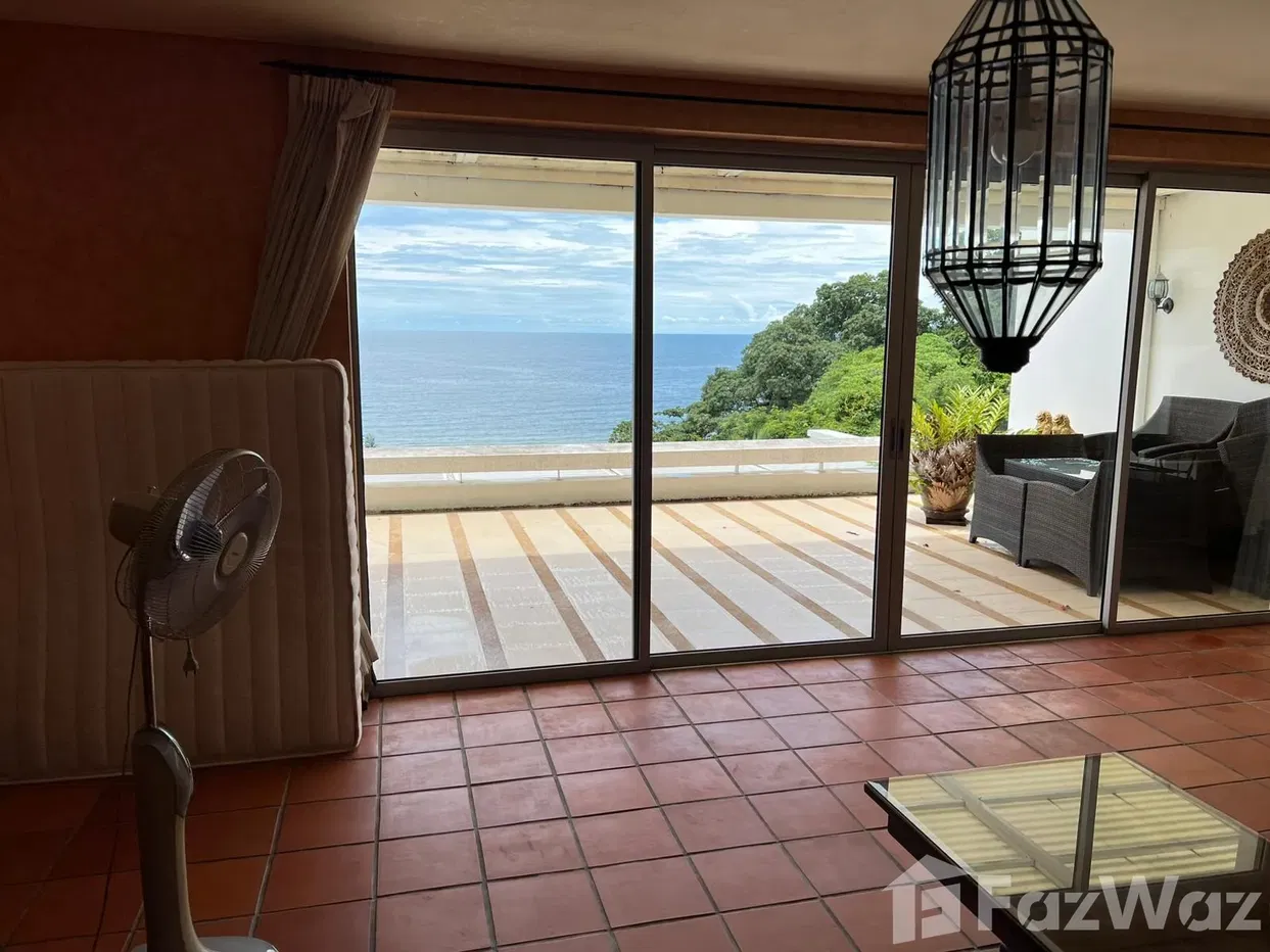 picture Stunning 2 Bed + Study Seaview Freehold Condo - 17/24
