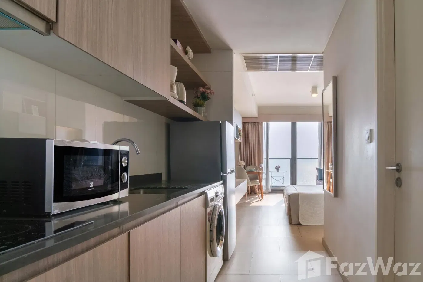 picture Beachfront Zire Wongamat Condo For Sale, in Pattaya - 8/10