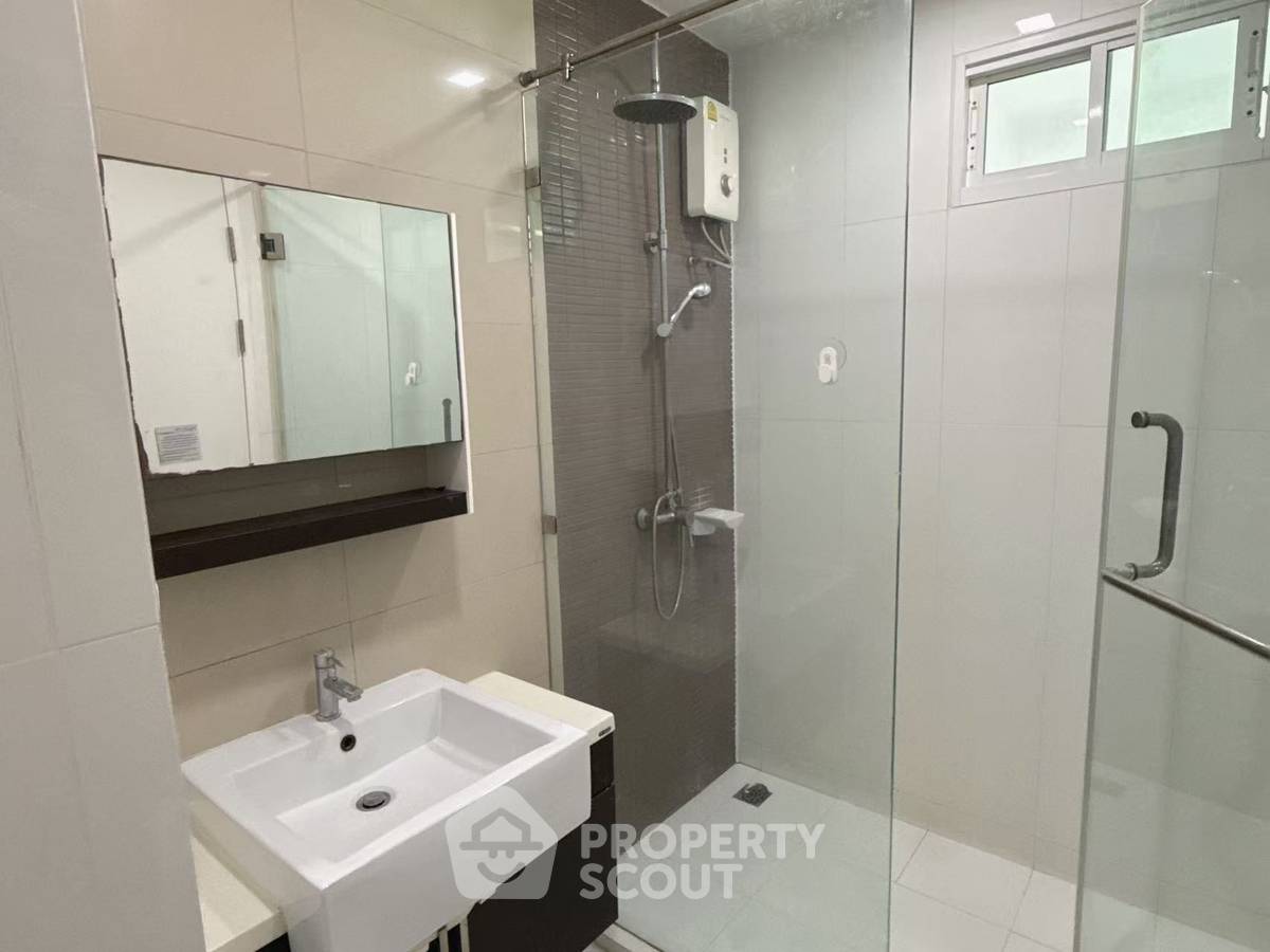 picture 2-BR Condo at The Bloom Sukhumvit 71 near BTS Phra Khanong (ID 2250539) - 13/14
