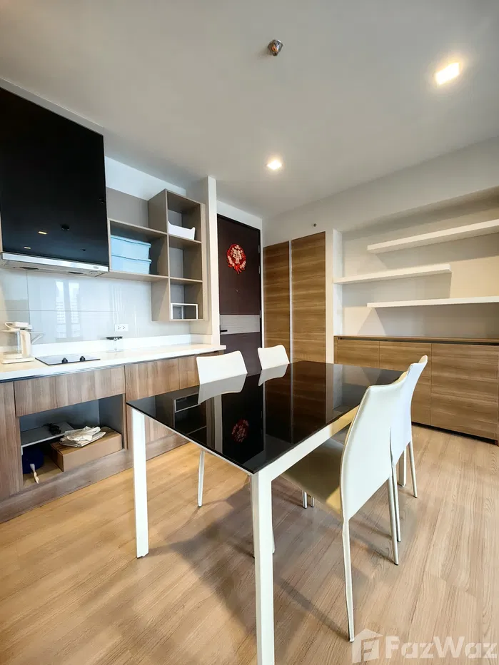 รูป คอนโดให้เช่า 2 ห้องนอน ในโครงการ ริทึ่ม สาทร 5372580 - รูปที่ 8/15